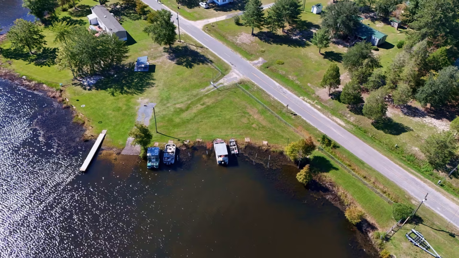 Santee Cooper area, Snowy Owl Mobile Home Park, Berkeley County SC, all ages community, Snowy Owl Mobile Home Park in Cross S