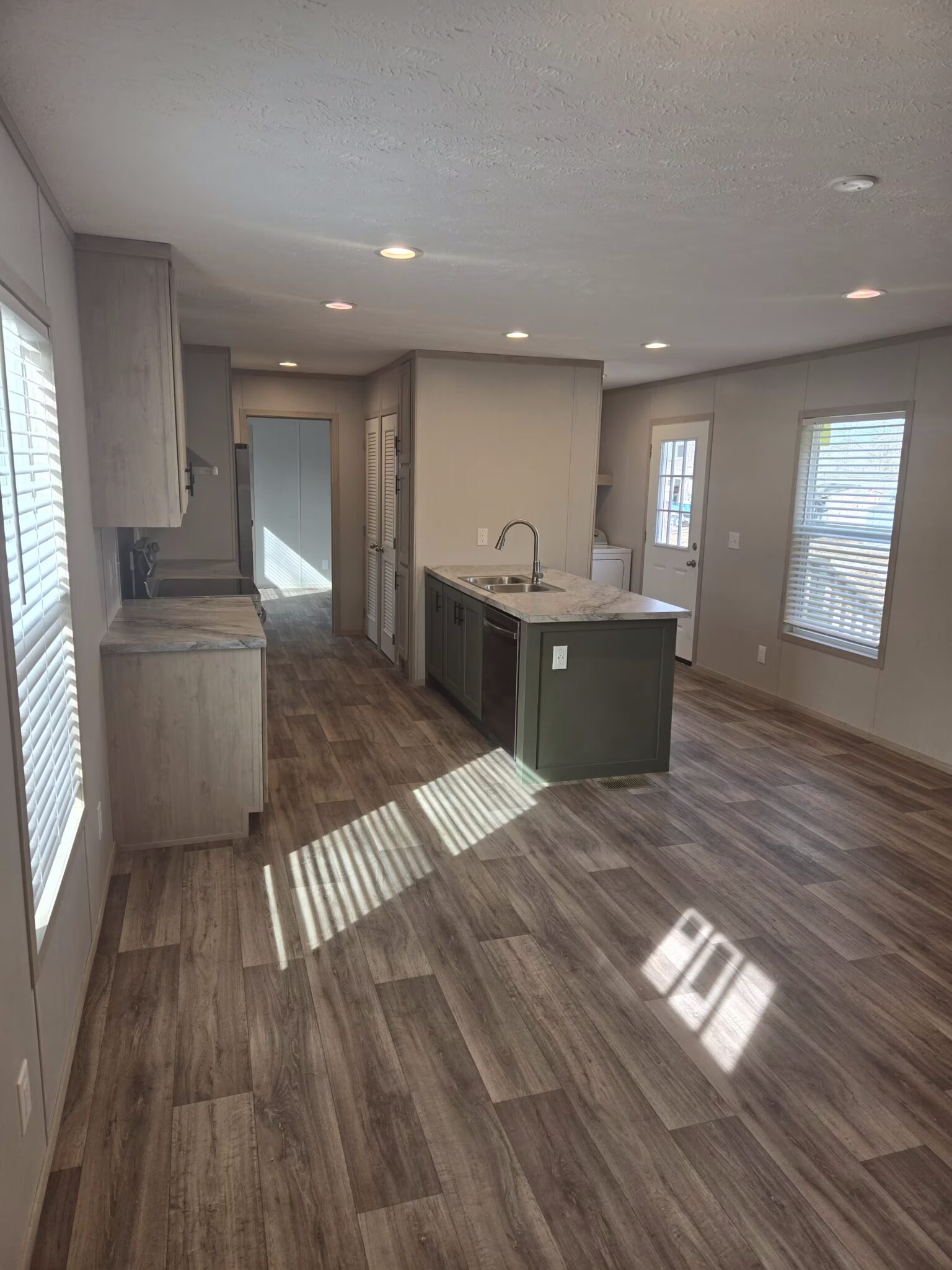 Charleston area, pet friendly mobile home park in Cross, safe community, Clayton Epic Lewis Series Tranquility, mobile homes